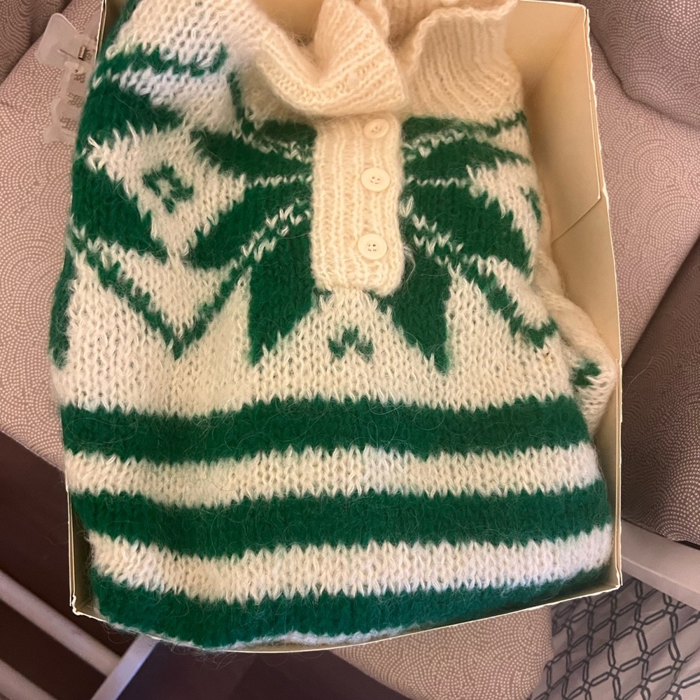 Cozy Green and Cream Women's Turtleneck Sweater
